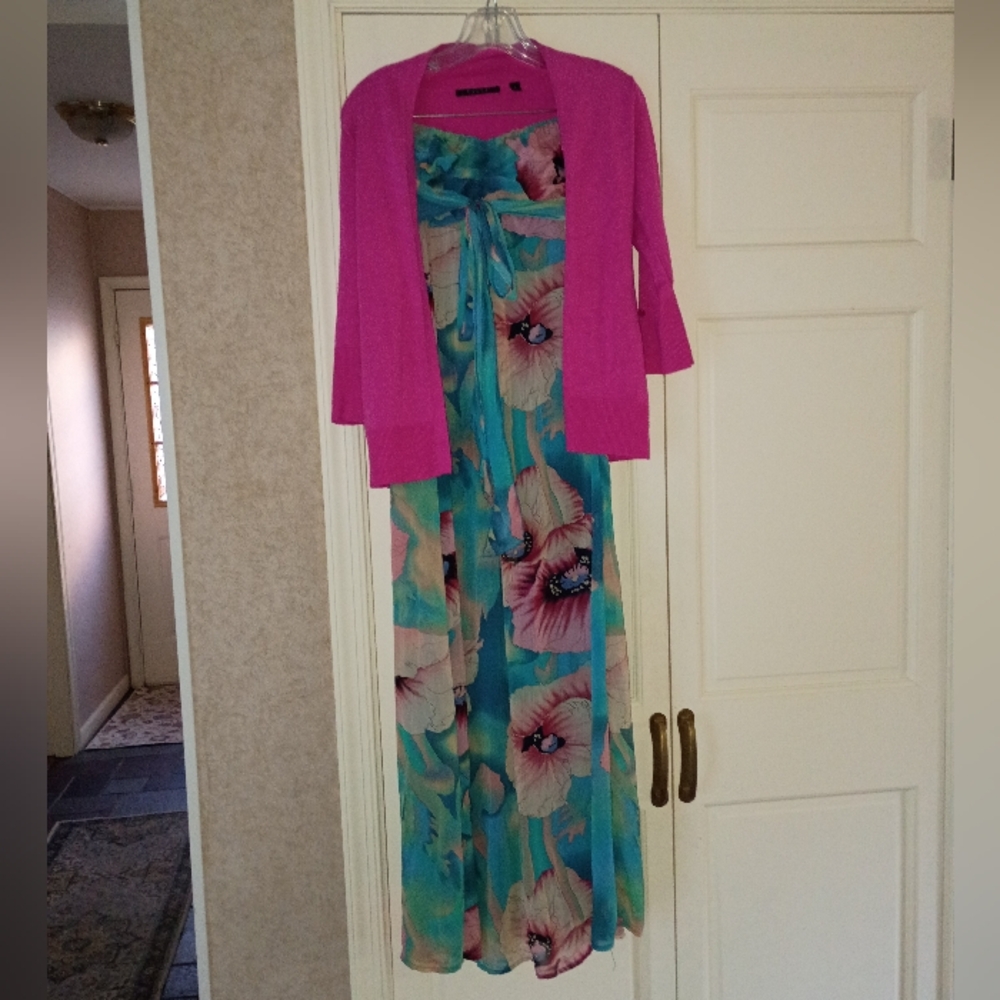 Floral Maxi Boohoo Dress in Blue and Pink Poppy Print.Like New - Picture 10 of 10